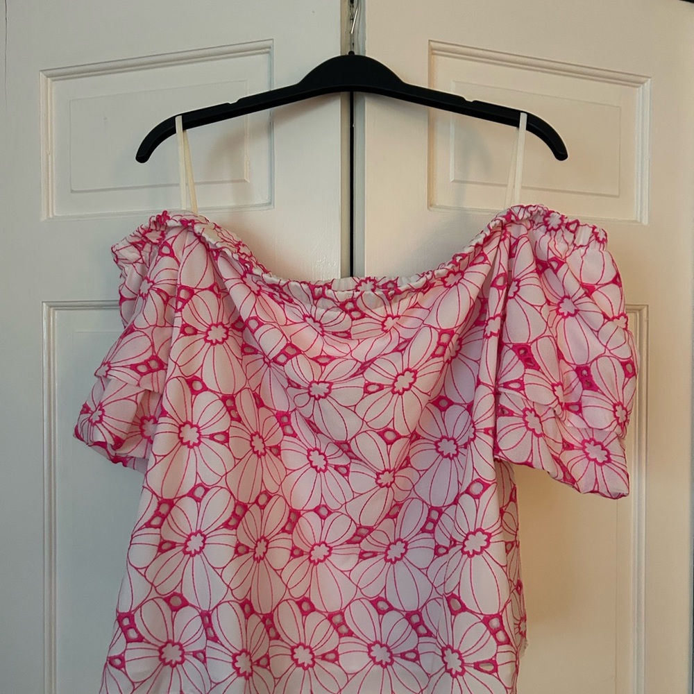 Lilly Pulitzer Razberry Floral Lesley Off-Shoulder Blouse - Picture 4 of 4